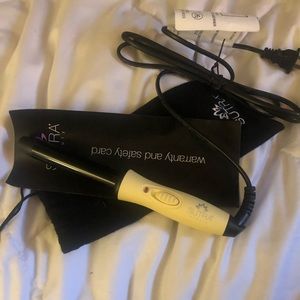 Brand New Sutra Beauty Mini Curling Iron 3/4